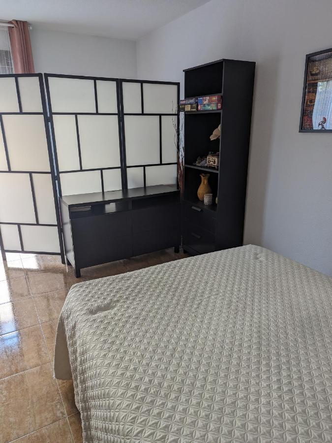 Vivienda Compartida Con Ambiente Familiar Διαμέρισμα Sesena Εξωτερικό φωτογραφία